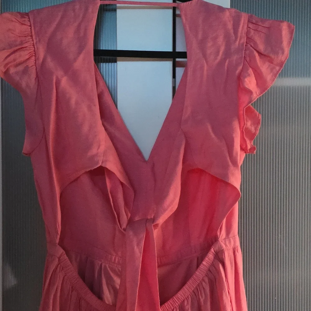 Pink Ruffled V-Neck Dress - Picture 4 of 4